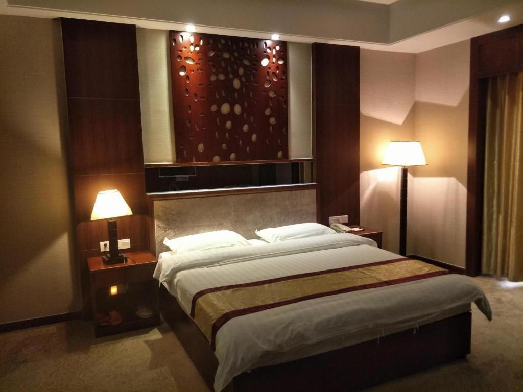 Longyan Capital International Hot Spring Resort Jungting Kültér fotó