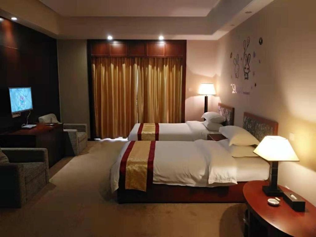 Longyan Capital International Hot Spring Resort Jungting Kültér fotó